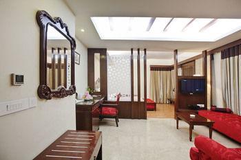 Oyo Premium Pitampura Hotel New Delhi Exterior photo